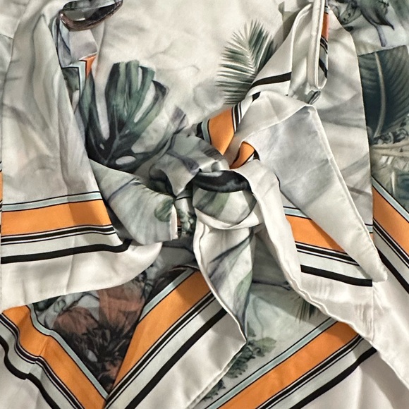 Tropical Bandana Silk Satin TieBack Crop Top Adjustable Straps, Size:Small, NWOT - Picture 6 of 8